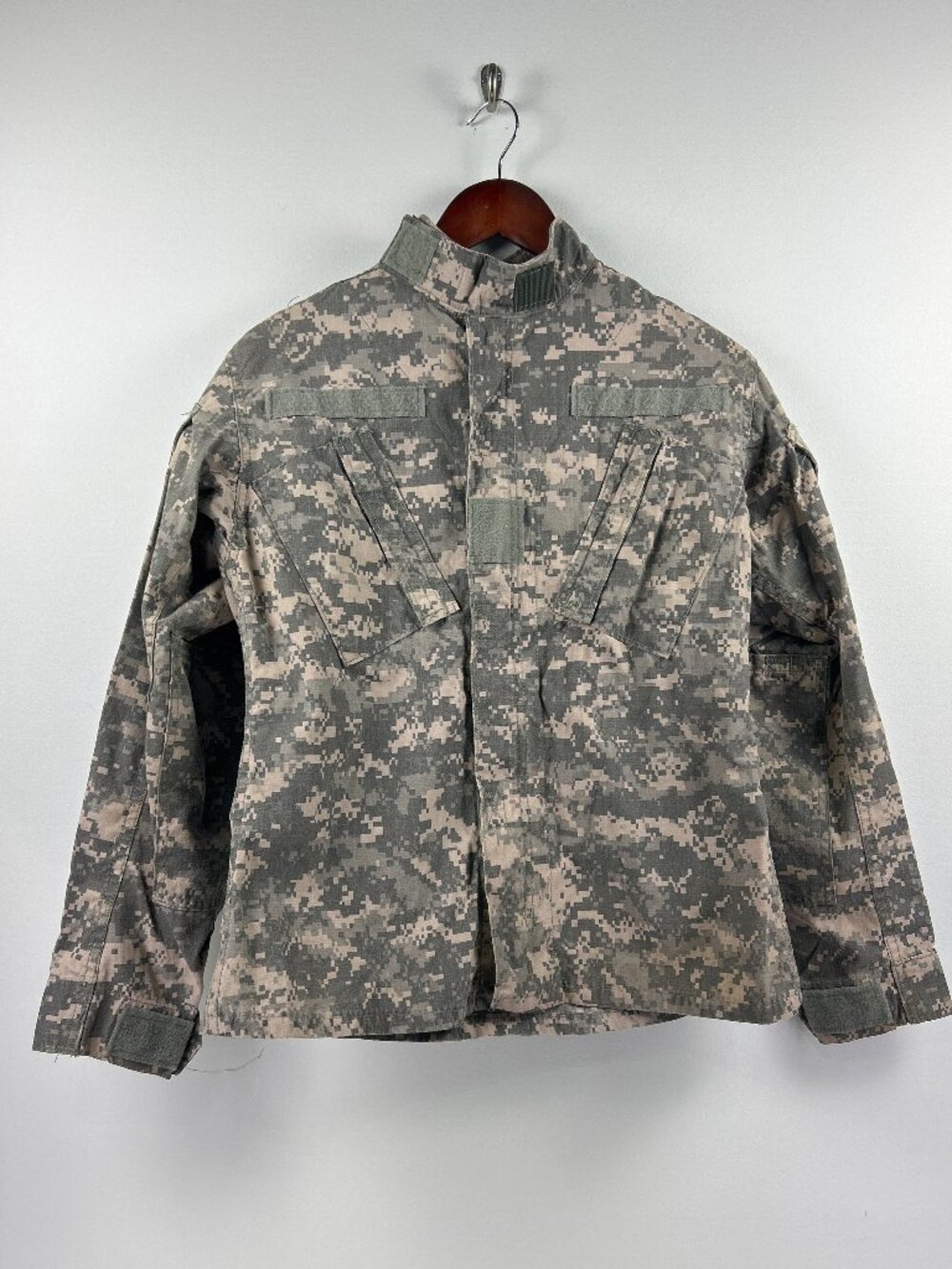 US Army ACU Digital Camo Combat Uniform Coat XS-Short Flame Resistant Unisex
